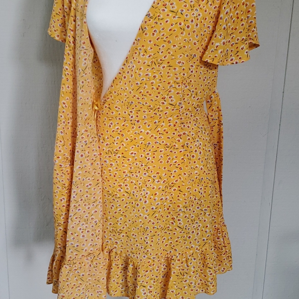 Yellow Ruffle Floral Wrap Dress - Picture 9 of 11